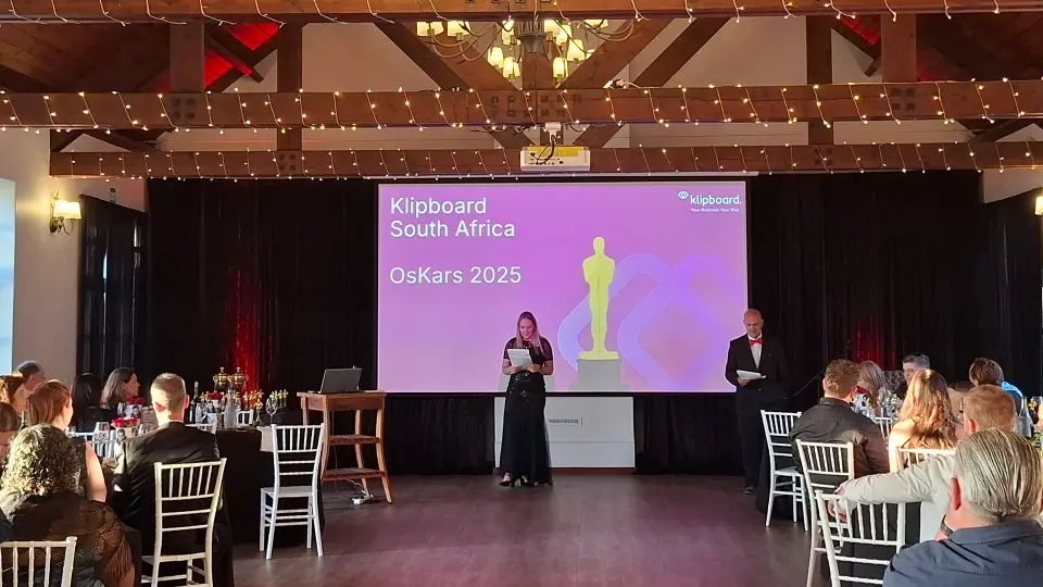 Projector and screen hire for presentation in Cape Town with high-quality projector and equipment provided by Audio Elite